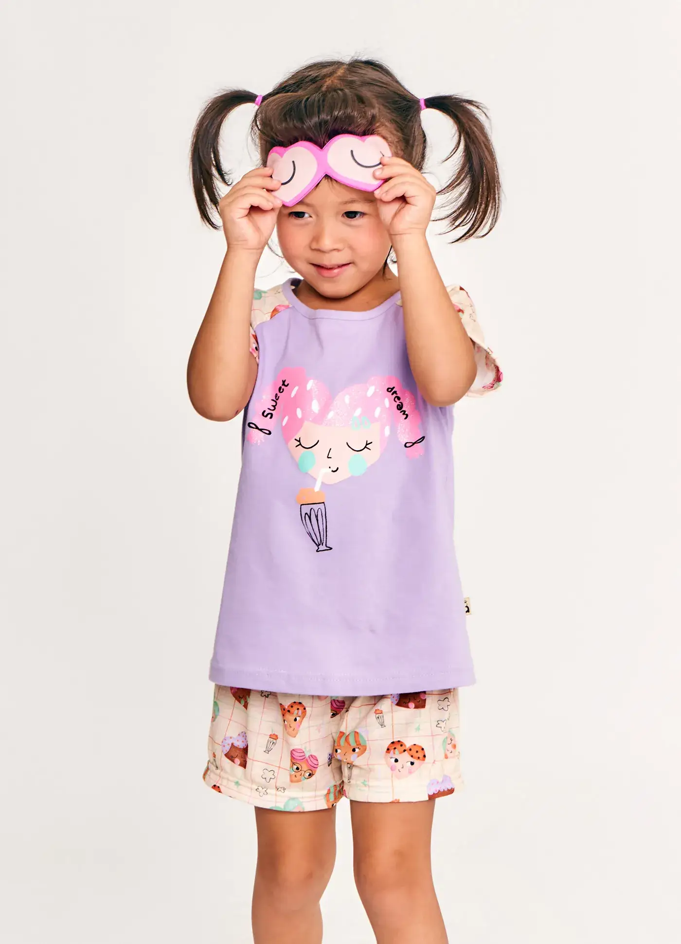 Miniatura CONJ PIJAMA COM TAPA OLHO PARA DESCANSO TEMA DOCE CORACAO CORES OFF WHITE E ROXO BB 3