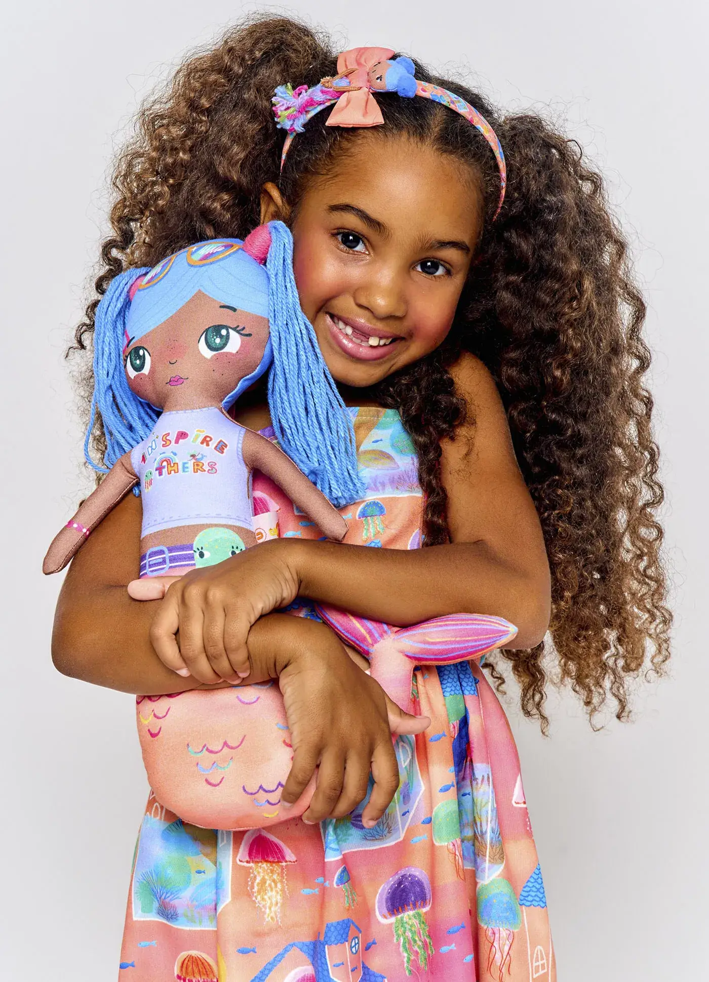 BONECA CASA DE SEREIA ROSA E LARANJA