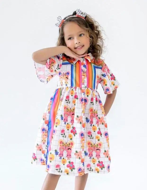 VESTIDO ALPHABETO COLEÇÃO SAINDO DO CASULO CORES PREDOMINANTES: OFF WHITE E LARANJA