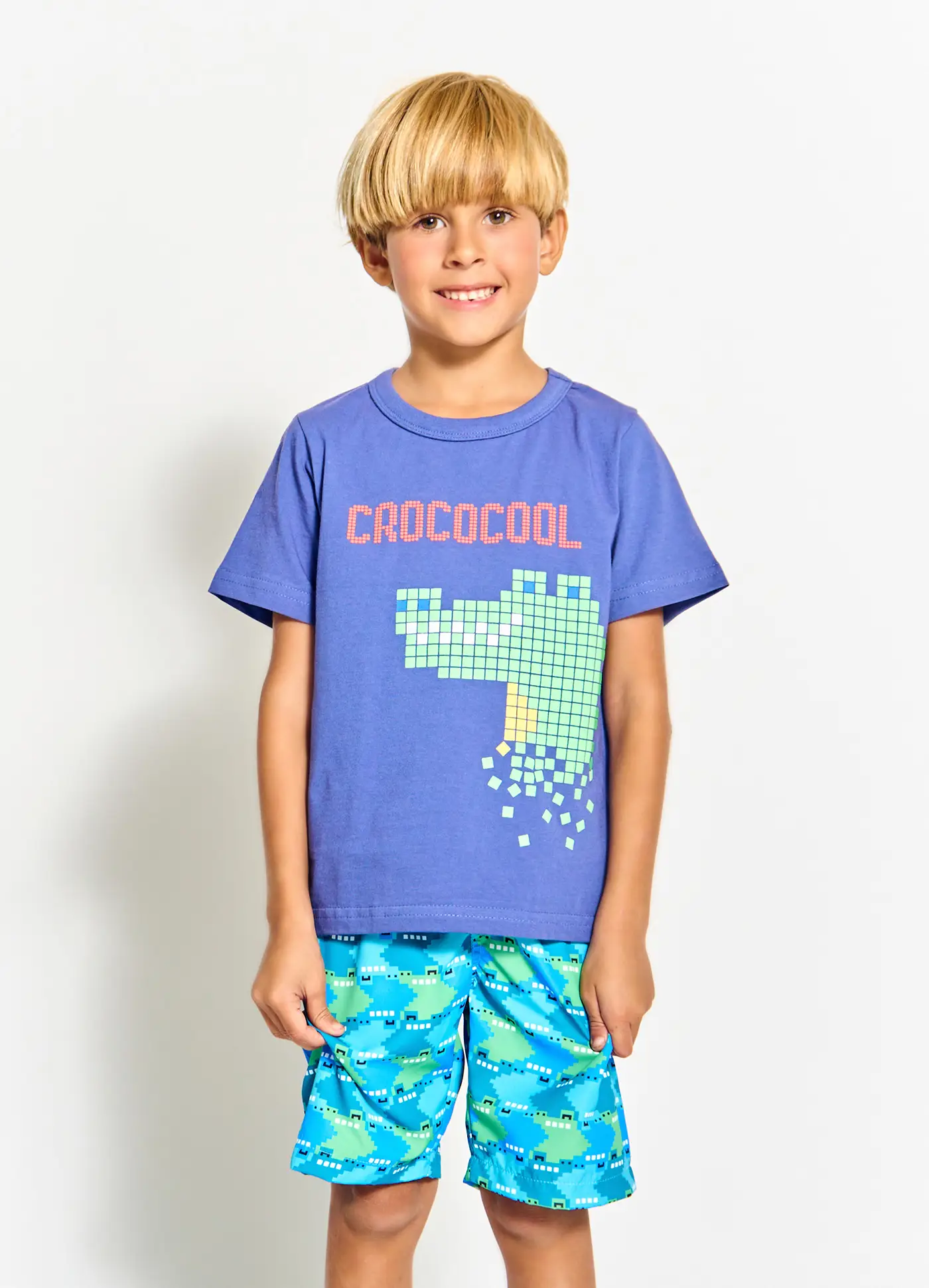 CONJUNTO CAMISETA E BERMUDA ALPHABETO AZUL 
