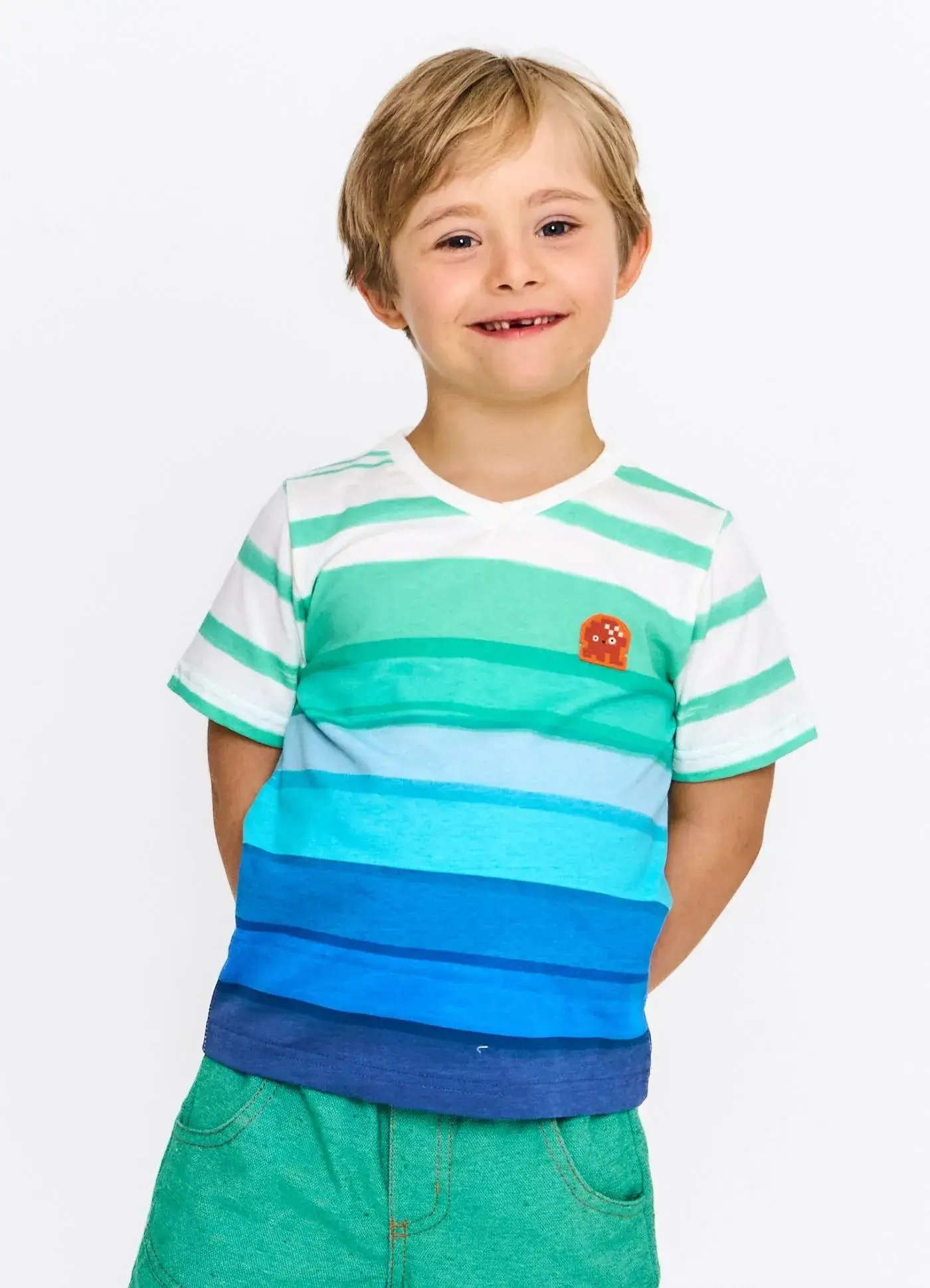 CAMISETA EXPLORADOR DOS 7 MARES CORES AZUL E VERDE