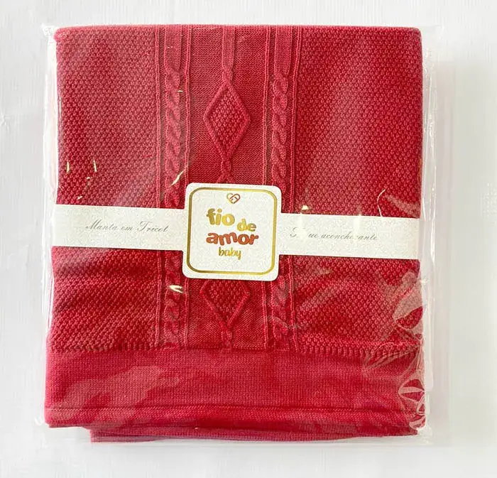 MANTA EM TRICOT FIO DE AMOR COR VERMELHO 
