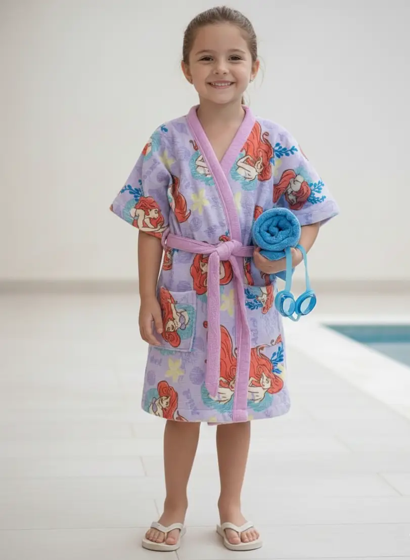 ROUPAO INFANTL LEPPER AVELUDADO COR PREDOMINANTE LILAS TEMA ARIEL