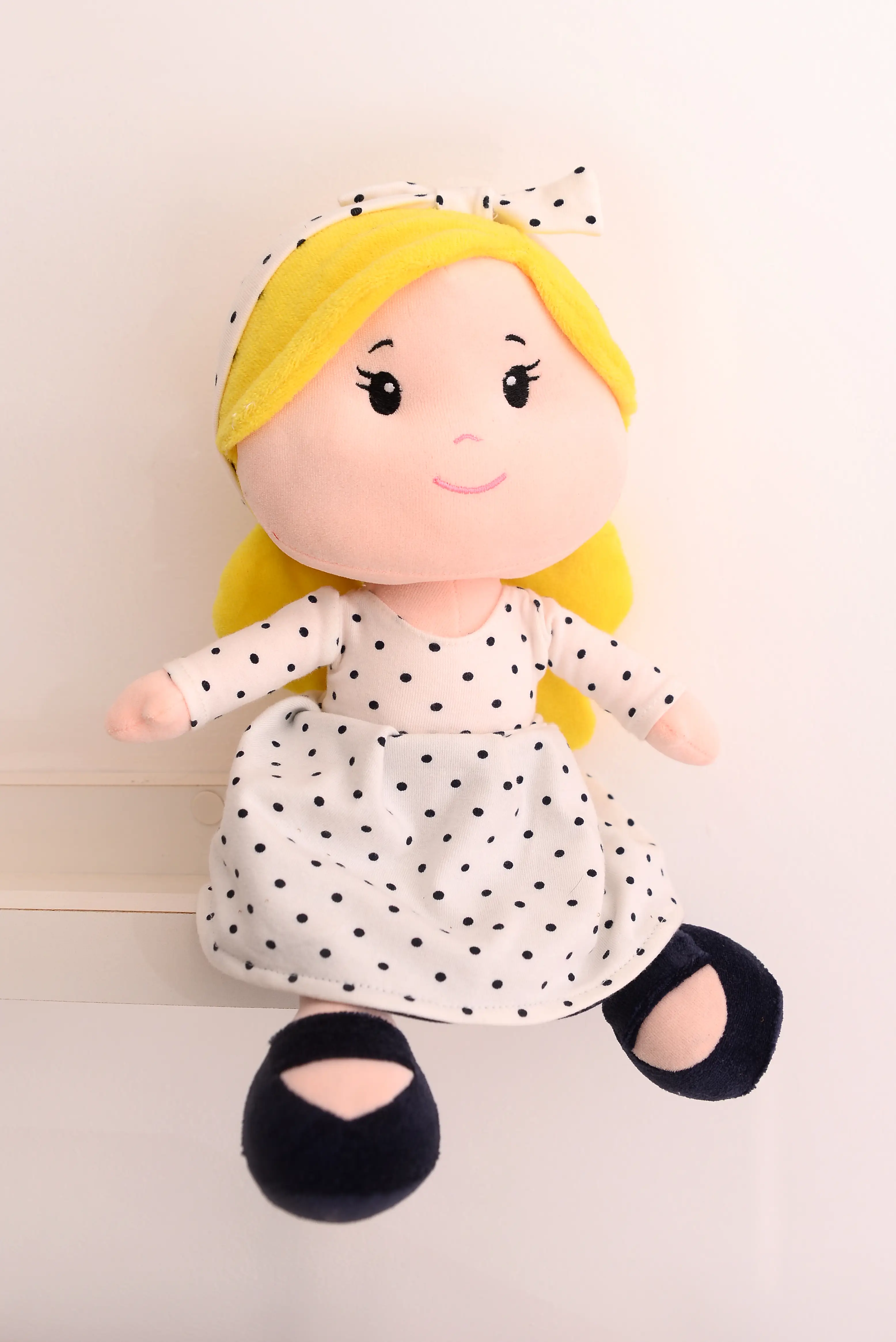 Miniatura BONECA CLARA - LOIRA   1