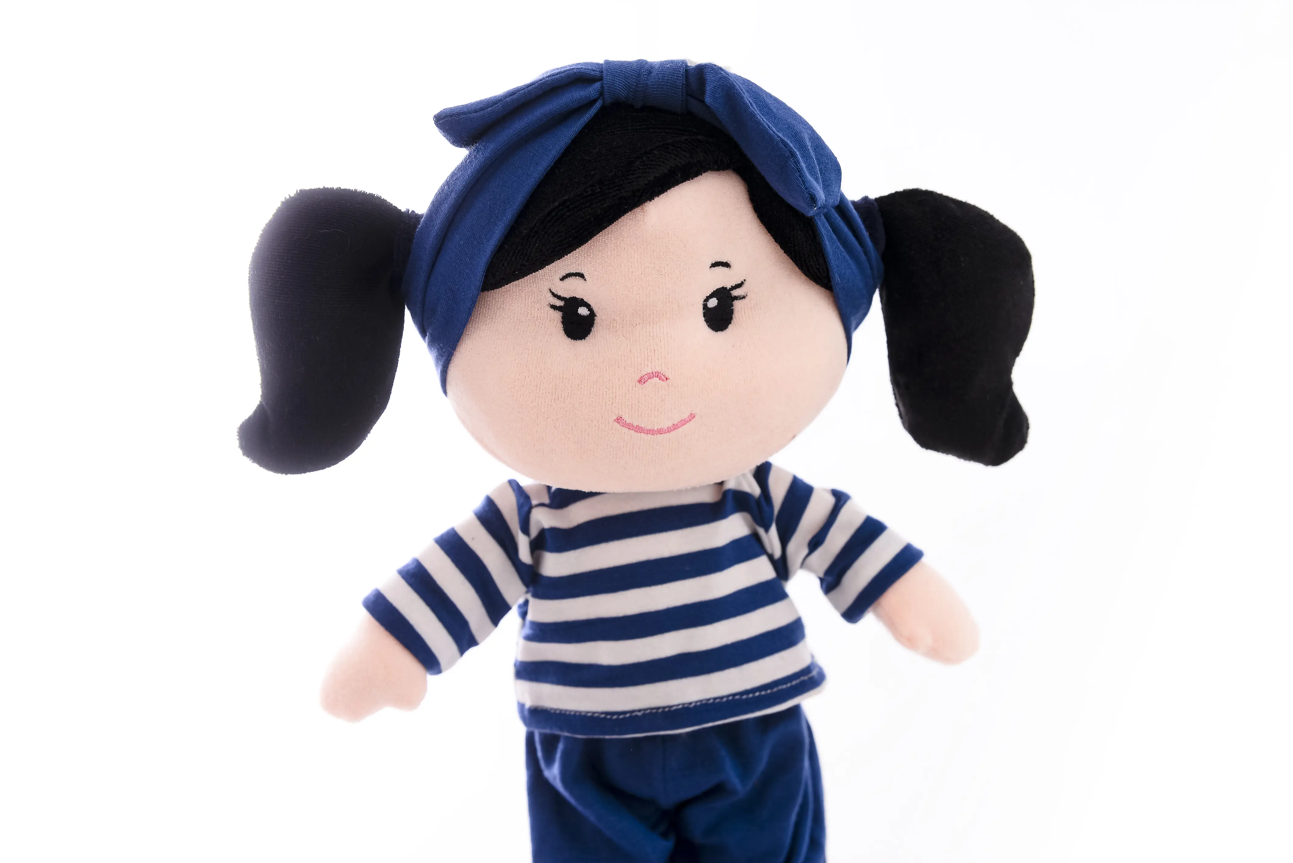 BONECA ANAJU - CABELO PRETO  -TAMANHO 35X12 cm